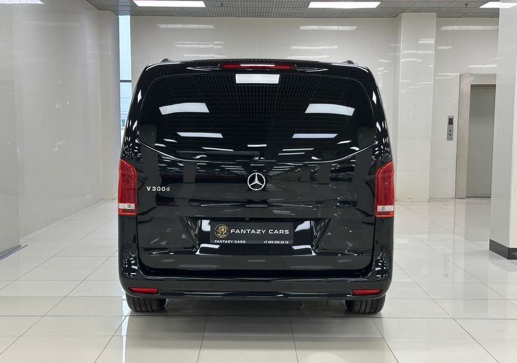 Mercedes-Benz V-Класс, 2022 год, 14 990 000 рублей, 4 фотография