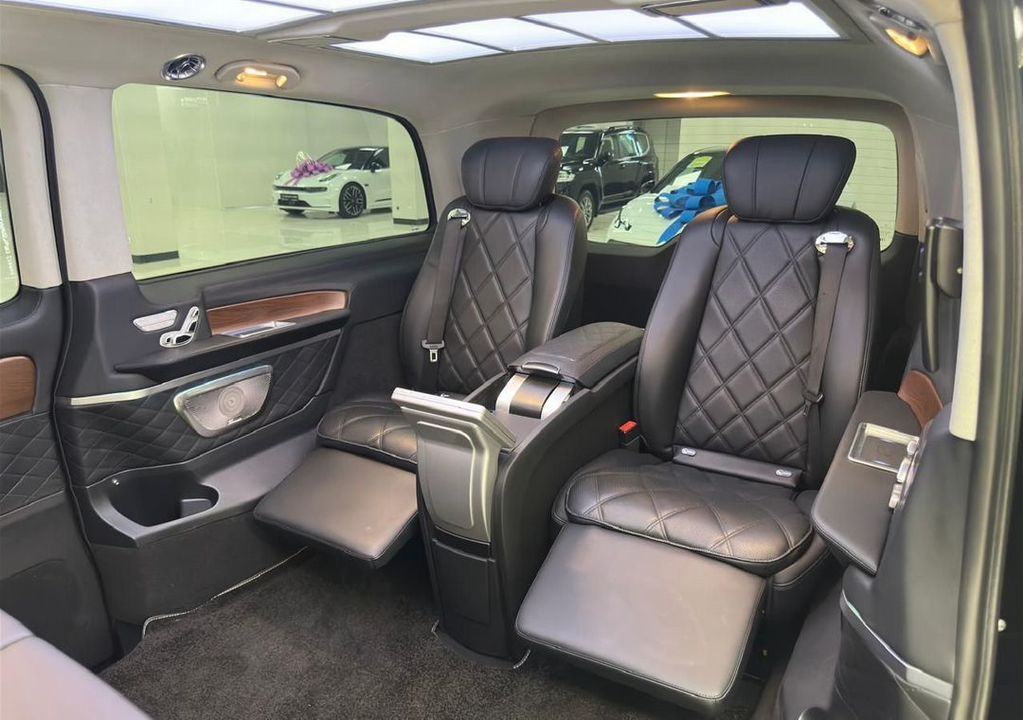 Mercedes-Benz V-Класс, 2022 год, 14 990 000 рублей, 14 фотография