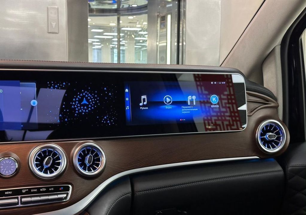 Mercedes-Benz V-Класс, 2022 год, 14 990 000 рублей, 19 фотография