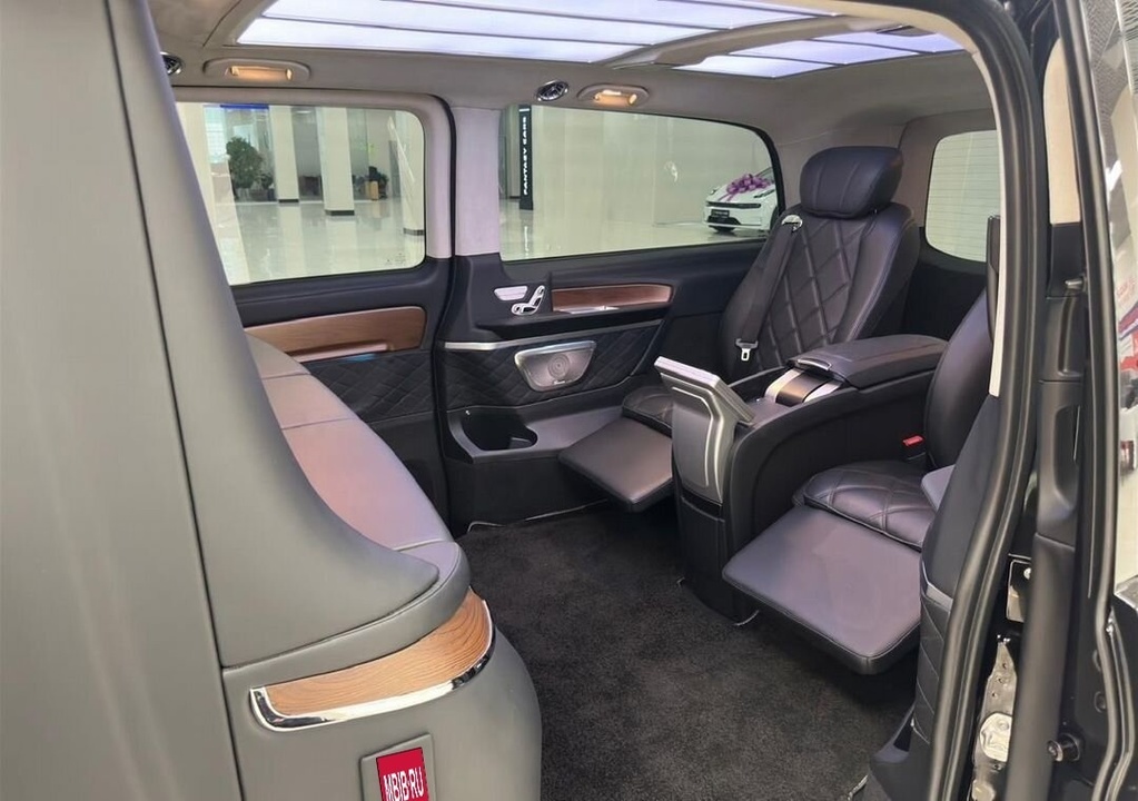Mercedes-Benz V-Класс, 2022 год, 14 990 000 рублей, 13 фотография
