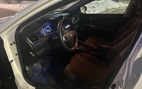 Toyota Camry, 2017 год, 1 500 000 рублей, 14 фотография