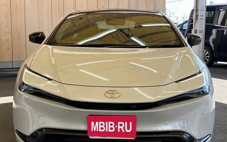 Toyota Prius IV XW50, 2023 год, 2 840 000 рублей, 13 фотография