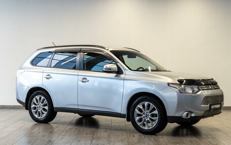 Mitsubishi Outlander III рестайлинг 3, 2012 год, 1 530 000 рублей, 1 фотография