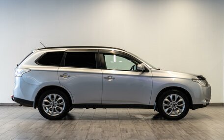 Mitsubishi Outlander III рестайлинг 3, 2012 год, 1 530 000 рублей, 5 фотография