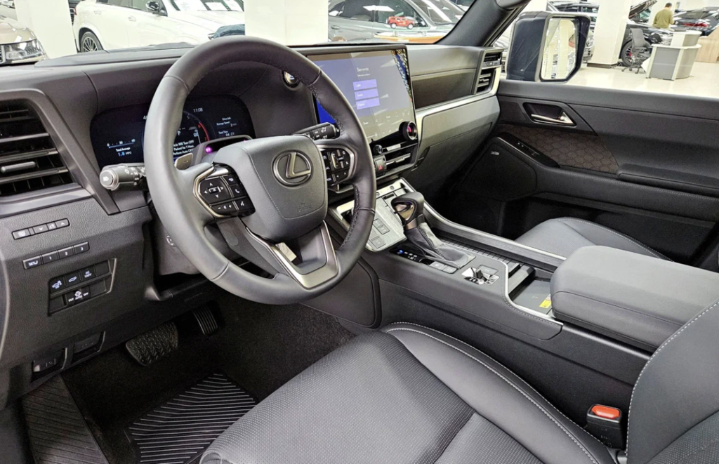 Lexus GX II рестайлинг 2, 2024 год, 15 500 000 рублей, 6 фотография