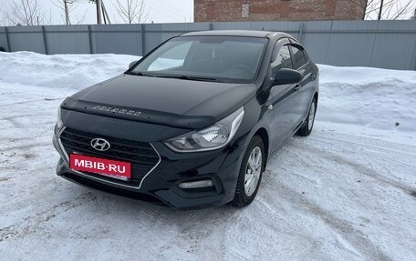 Hyundai Solaris II рестайлинг, 2017 год, 1 490 000 рублей, 2 фотография