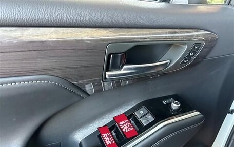 Toyota Highlander, 2022 год, 3 510 000 рублей, 13 фотография