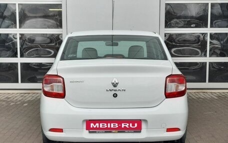 Renault Logan II, 2017 год, 850 000 рублей, 6 фотография