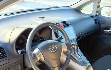 Toyota Auris II, 2008 год, 600 000 рублей, 3 фотография