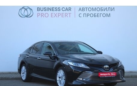 Toyota Camry, 2018 год, 2 760 000 рублей, 3 фотография