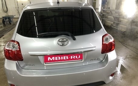 Toyota Auris II, 2011 год, 930 000 рублей, 5 фотография