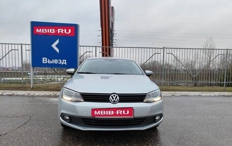 Volkswagen Jetta VI, 2011 год, 1 100 000 рублей, 3 фотография