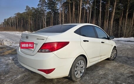 Hyundai Solaris II рестайлинг, 2014 год, 830 000 рублей, 3 фотография