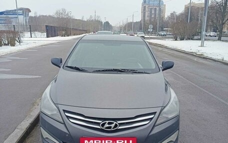 Hyundai Solaris II рестайлинг, 2015 год, 630 000 рублей, 4 фотография