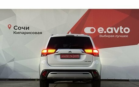 Mitsubishi Outlander III рестайлинг 3, 2019 год, 2 480 000 рублей, 3 фотография