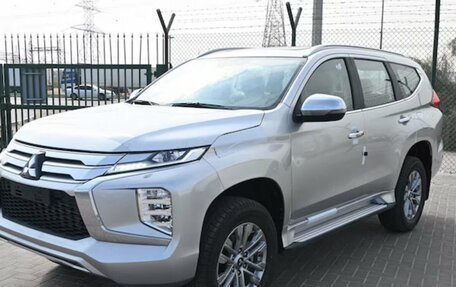 Mitsubishi Pajero Sport III рестайлинг, 2023 год, 7 589 000 рублей, 2 фотография