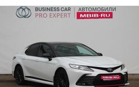 Toyota Camry, 2022 год, 3 760 000 рублей, 3 фотография