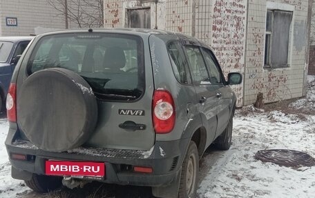 Chevrolet Niva I рестайлинг, 2018 год, 710 000 рублей, 3 фотография