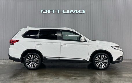 Mitsubishi Outlander III рестайлинг 3, 2018 год, 2 147 000 рублей, 4 фотография