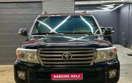 Toyota Land Cruiser 200, 2014 год, 11 000 000 рублей, 1 фотография