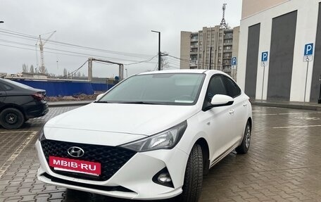 Hyundai Solaris II рестайлинг, 2021 год, 1 600 000 рублей, 3 фотография