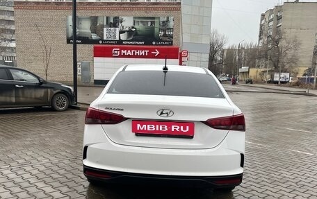 Hyundai Solaris II рестайлинг, 2021 год, 1 600 000 рублей, 6 фотография