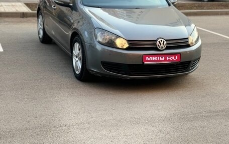 Volkswagen Golf VI, 2009 год, 900 000 рублей, 1 фотография