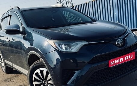 Toyota RAV4, 2018 год, 2 550 000 рублей, 4 фотография