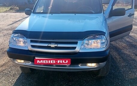 Chevrolet Niva I рестайлинг, 2004 год, 390 000 рублей, 12 фотография