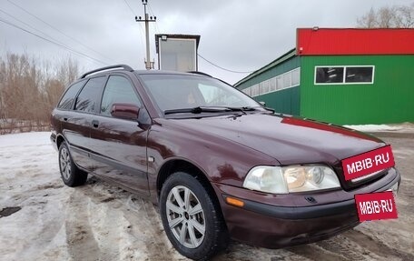 Volvo V40 I, 1998 год, 355 000 рублей, 21 фотография