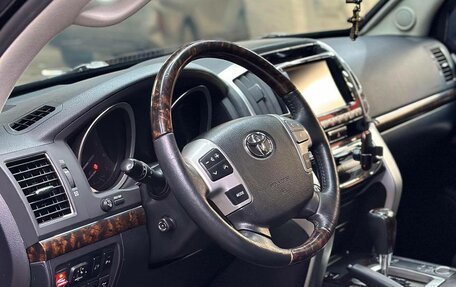 Toyota Land Cruiser 200, 2014 год, 11 000 000 рублей, 6 фотография