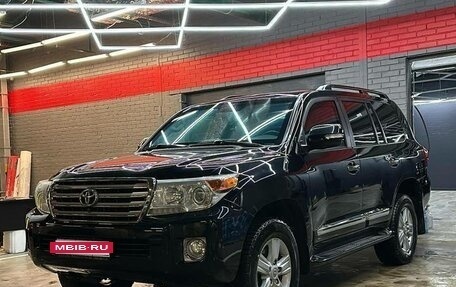 Toyota Land Cruiser 200, 2014 год, 11 000 000 рублей, 8 фотография