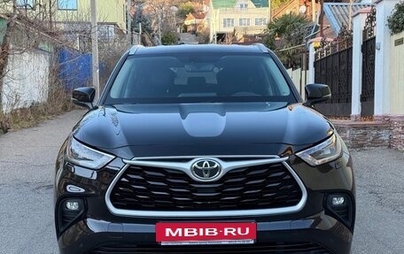 Toyota Highlander, 2020 год, 5 290 000 рублей, 2 фотография