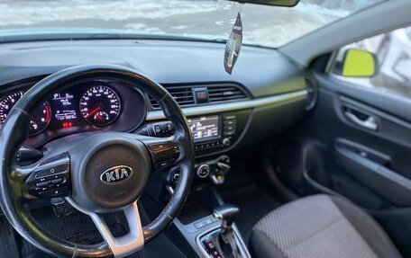 KIA Rio IV, 2018 год, 1 200 000 рублей, 4 фотография