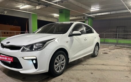 KIA Rio IV, 2018 год, 1 330 000 рублей, 3 фотография