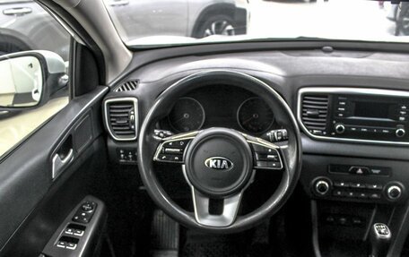 KIA Sportage IV рестайлинг, 2018 год, 1 950 000 рублей, 9 фотография