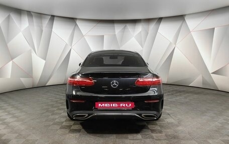 Mercedes-Benz E-Класс, 2018 год, 4 549 700 рублей, 8 фотография