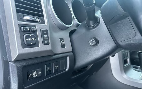 Toyota Tundra II, 2012 год, 3 100 000 рублей, 13 фотография