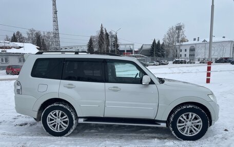 Mitsubishi Pajero IV, 2013 год, 3 000 000 рублей, 4 фотография