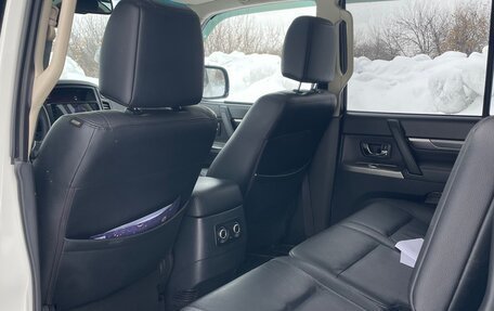 Mitsubishi Pajero IV, 2013 год, 3 000 000 рублей, 8 фотография