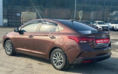Hyundai Solaris II рестайлинг, 2021 год, 1 999 000 рублей, 6 фотография