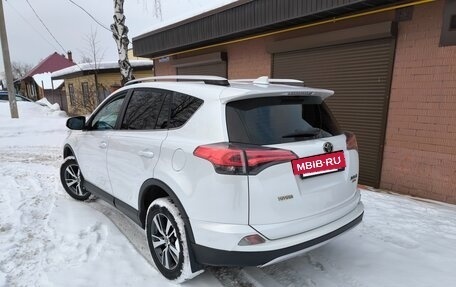 Toyota RAV4, 2019 год, 2 650 000 рублей, 7 фотография