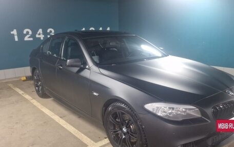 BMW 5 серия, 2011 год, 2 600 000 рублей, 2 фотография