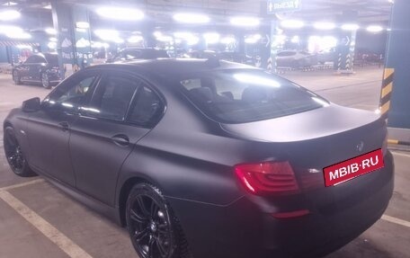 BMW 5 серия, 2011 год, 2 600 000 рублей, 3 фотография