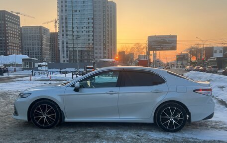 Toyota Camry, 2021 год, 3 420 000 рублей, 6 фотография