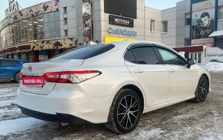 Toyota Camry, 2021 год, 3 420 000 рублей, 8 фотография