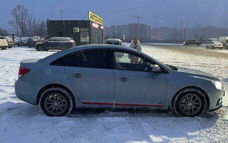 Chevrolet Cruze II, 2011 год, 700 000 рублей, 5 фотография