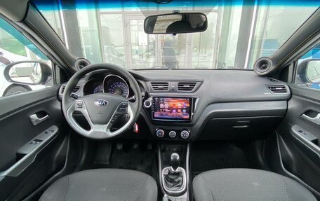 KIA Rio III рестайлинг, 2016 год, 968 000 рублей, 18 фотография