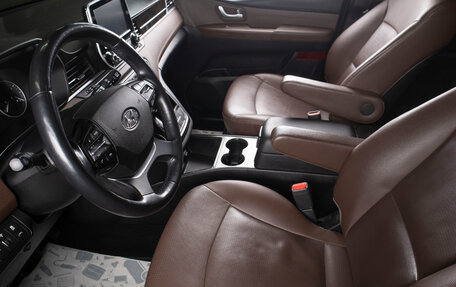 Hyundai Grand Starex Grand Starex I рестайлинг 2, 2018 год, 4 199 000 рублей, 18 фотография