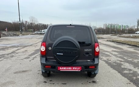 Chevrolet Niva I рестайлинг, 2011 год, 415 000 рублей, 4 фотография